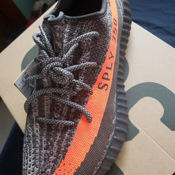 Yeezy carbon - Picture 2 of 2